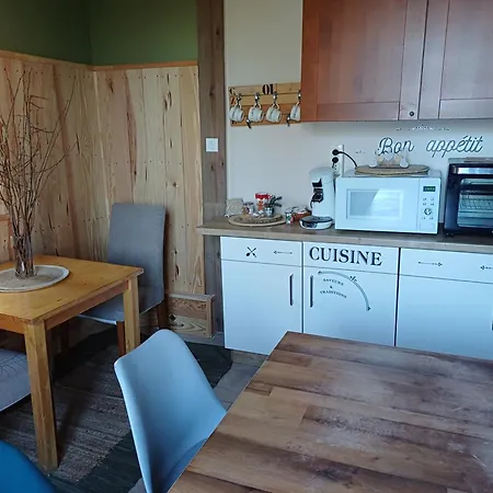 L'etoile Du Matin לינה וארוחת בוקר