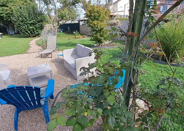 L'etoile Du Matin לינה וארוחת בוקר