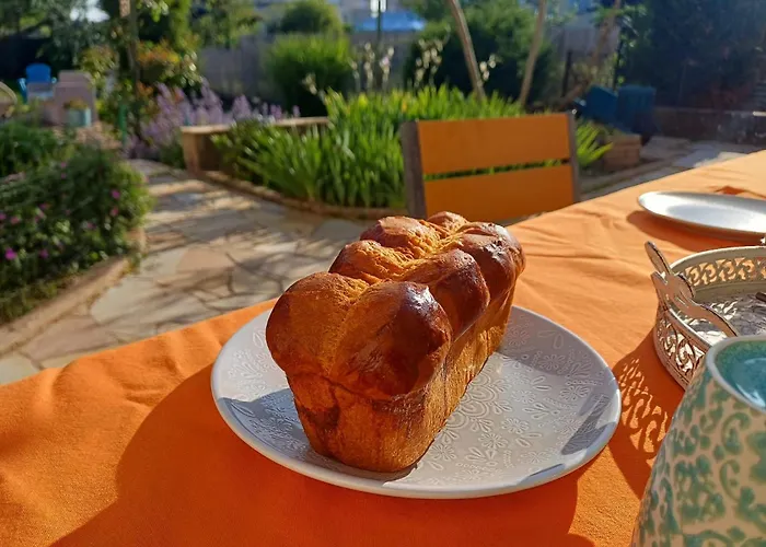 L'etoile Du Matin לינה וארוחת בוקר *