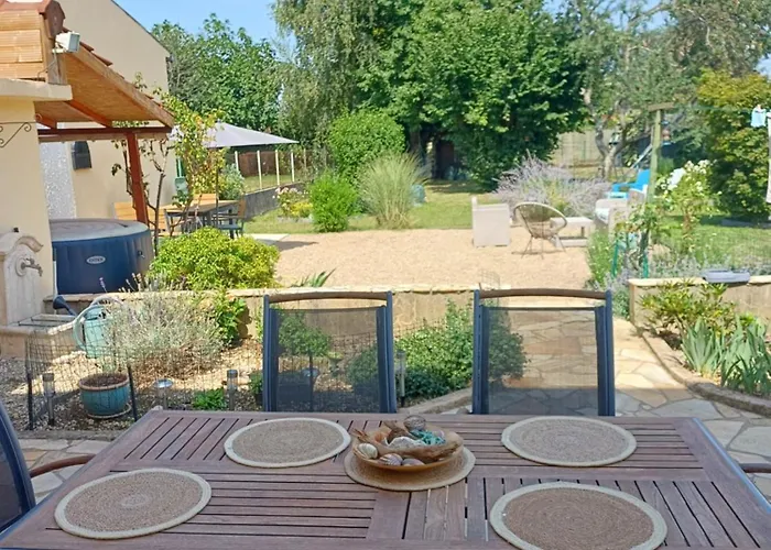 לינה וארוחת בוקר L'etoile Du Matin *